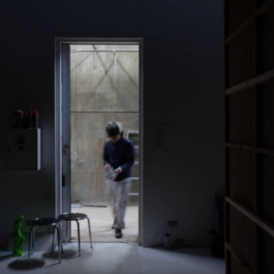 磨⽥ 花朗